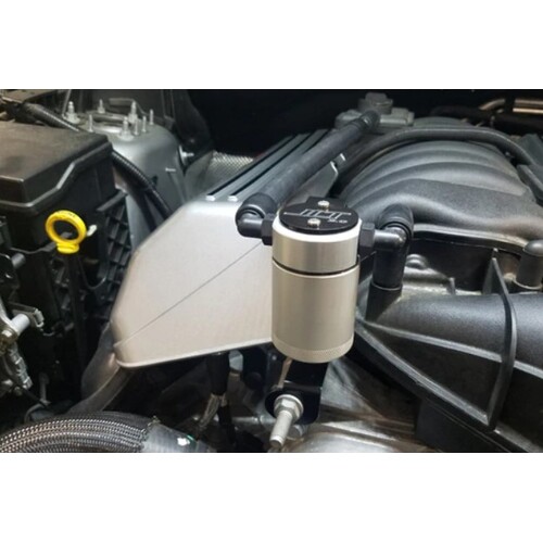 JLT 3.0 Oil Separator Jeep Grand Cherokee SRT8 2012-21 & Chrysler 300C SRT8 2011-14 # JLT3063P-C